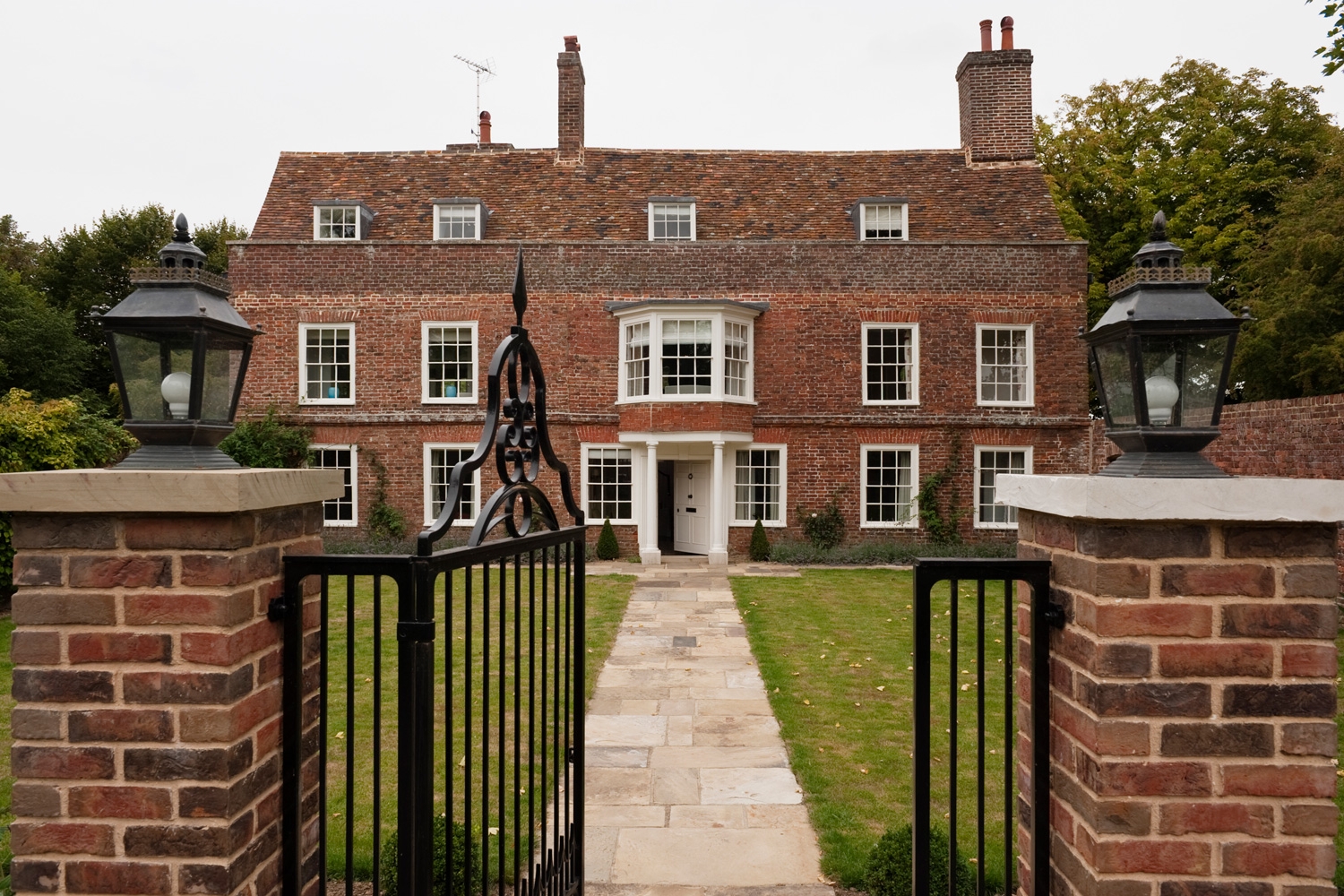 A House in Kent Louise Jones Interiors